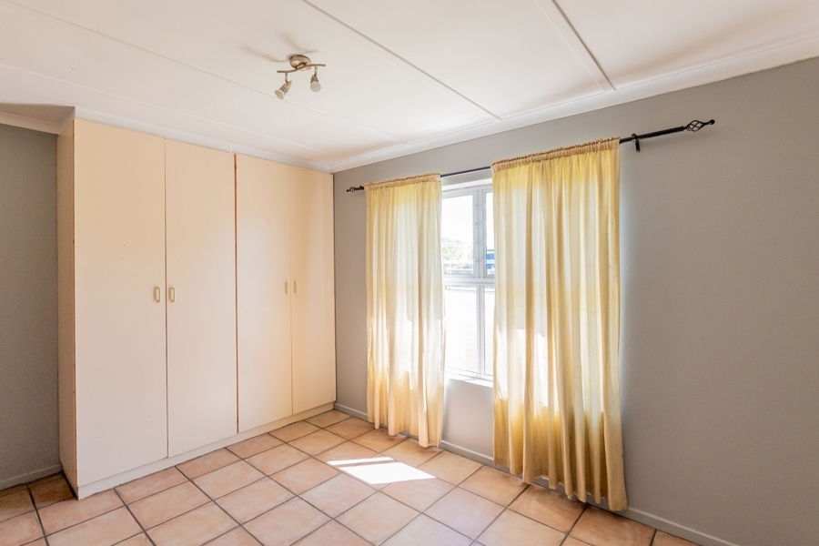 4 Bedroom Property for Sale in Velddrif Western Cape
